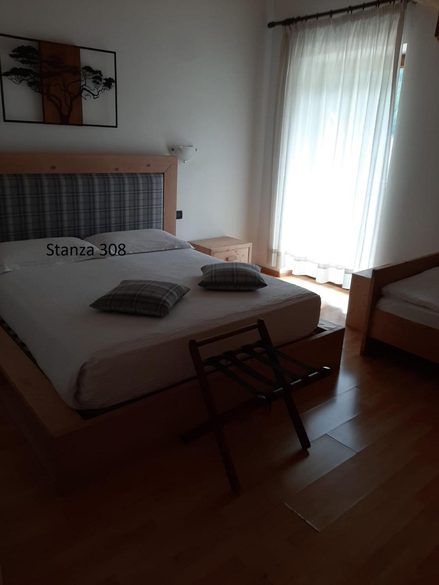 Hotel Pizboe 마친 외부 사진