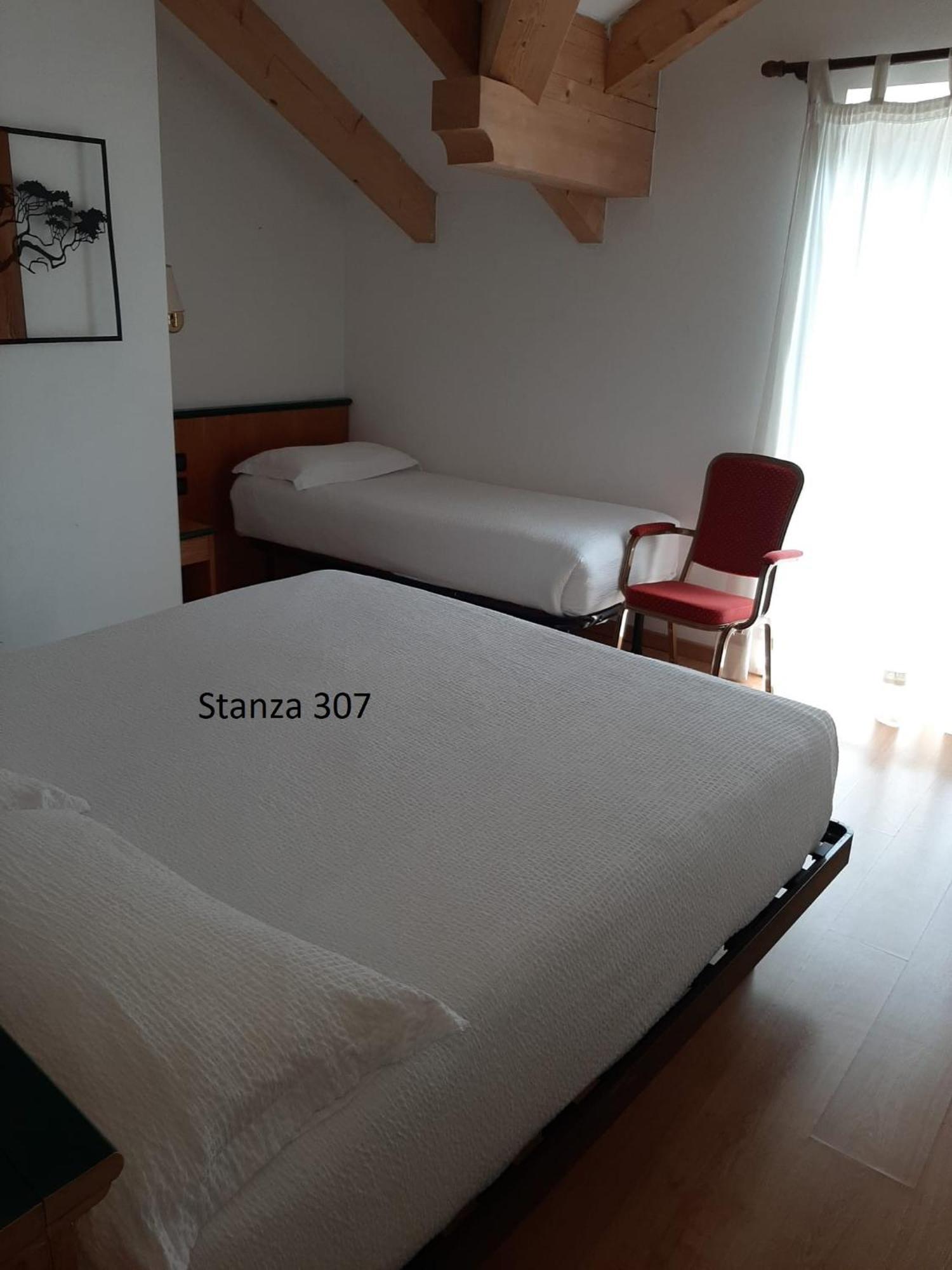 Hotel Pizboe 마친 외부 사진