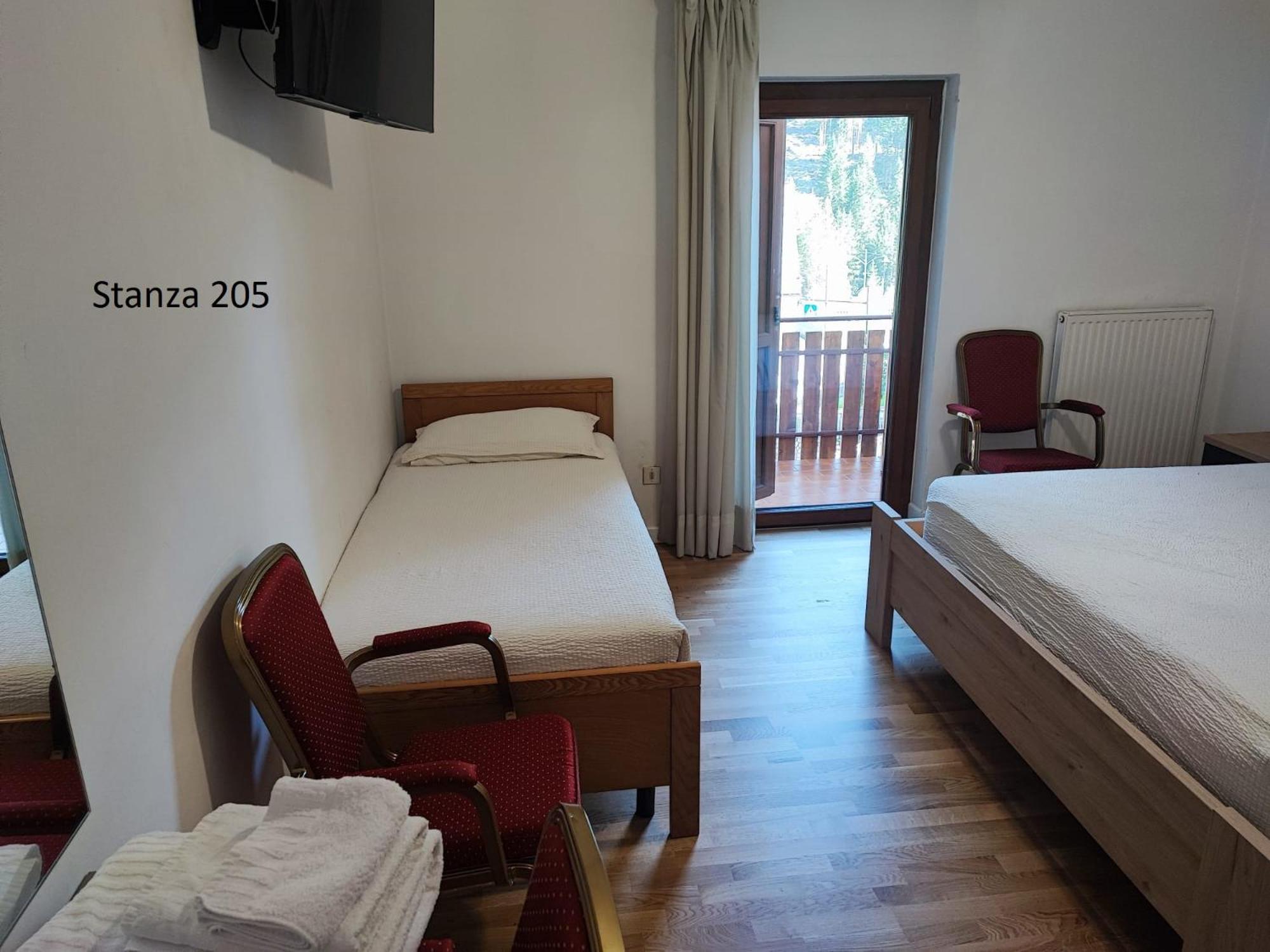 Hotel Pizboe 마친 외부 사진