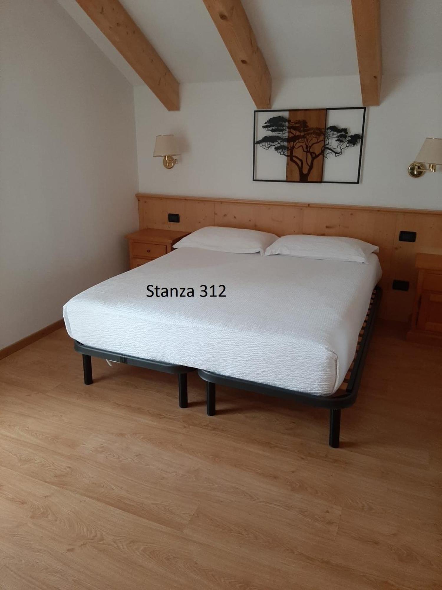 Hotel Pizboe 마친 외부 사진