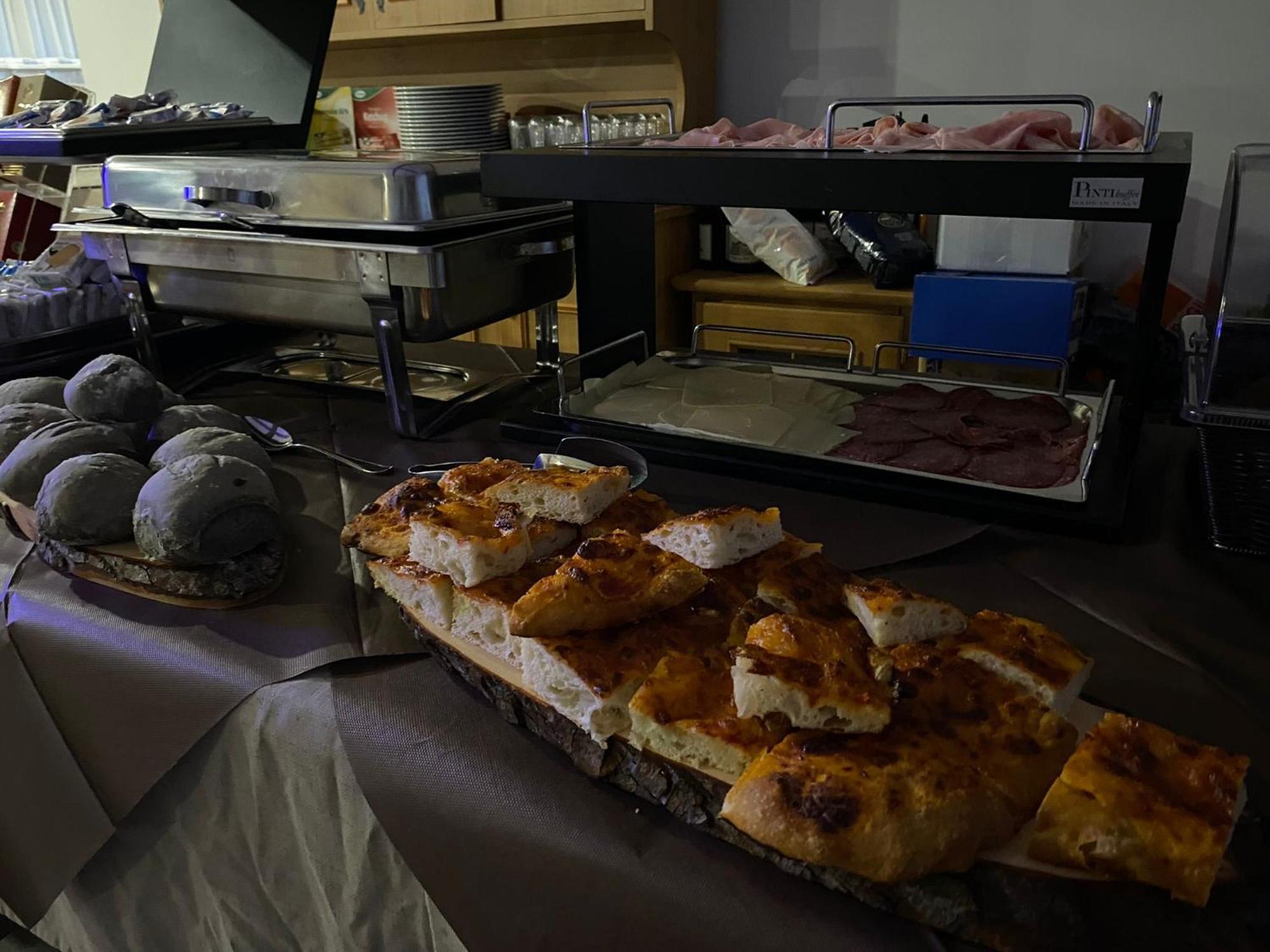 Hotel Pizboe 마친 외부 사진