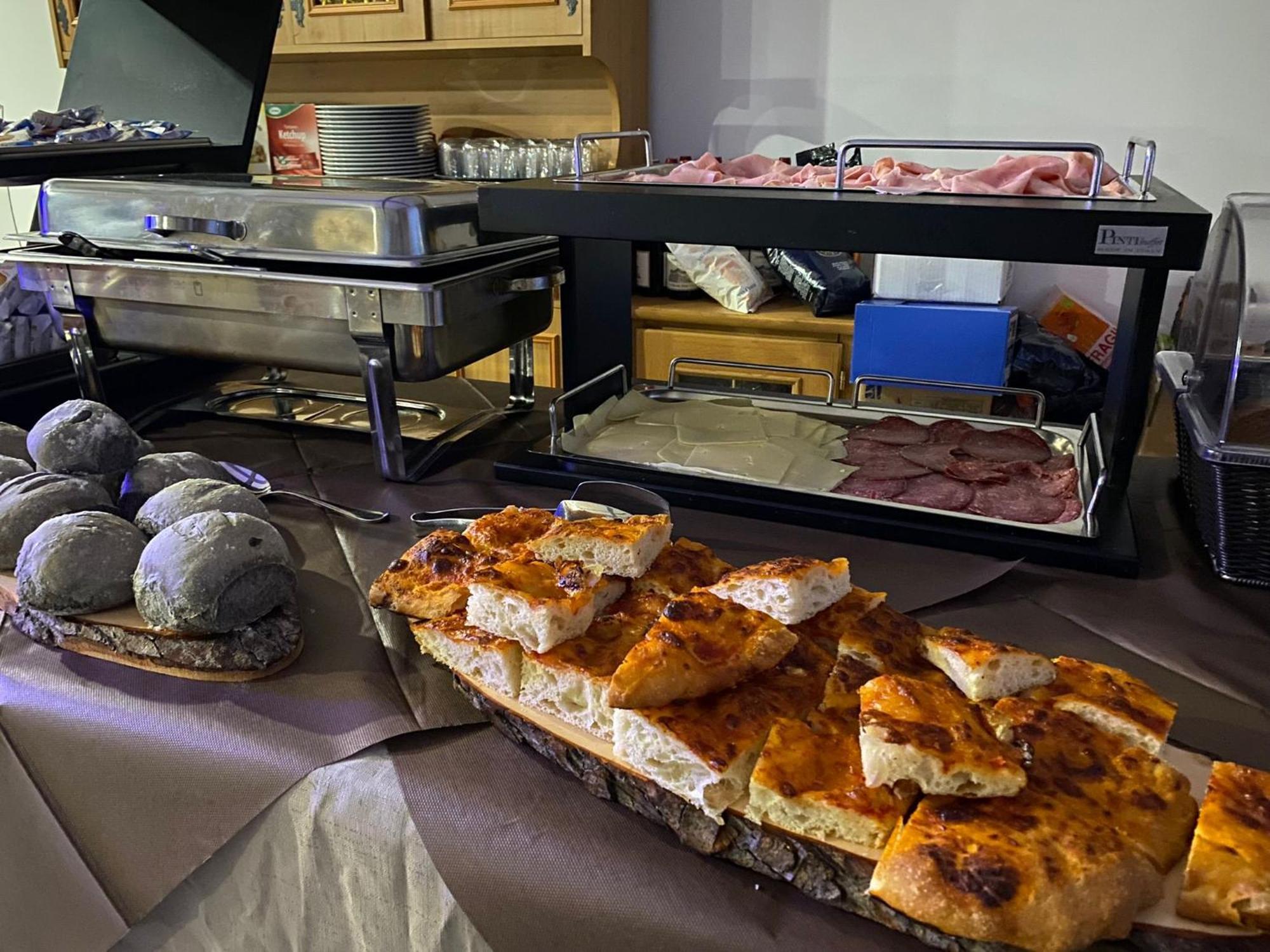 Hotel Pizboe 마친 외부 사진